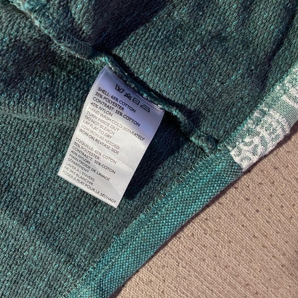 Over layer Bralette Size Medium - Picture 4 of 8